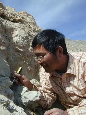 53岁中国地质科学院研究员吕君昌逝世 系恐龙专家