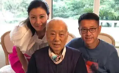 李嘉欣公公去世,独子许晋亨现身殡仪馆,400亿遗产已经分割好!