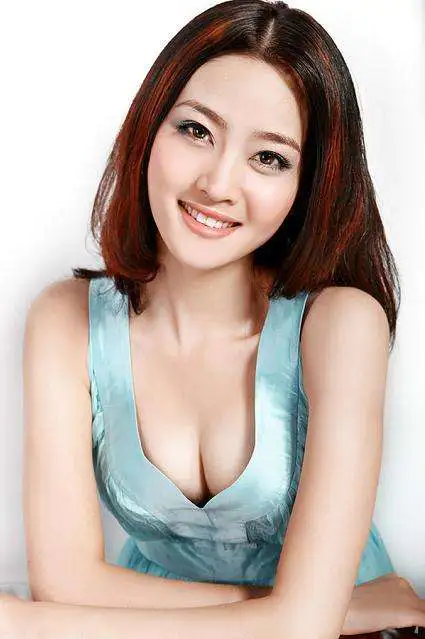吴丹佳佳