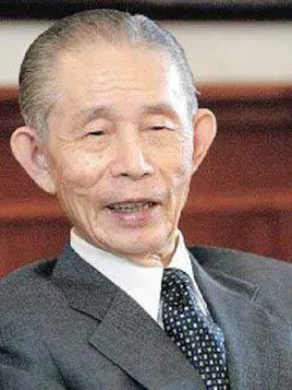 王永庆 