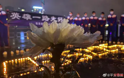 万人送别,英雄走好!四川苍溪救人牺牲民警李雨阗遗体送别仪式举行