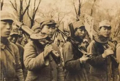 河南老农去世,儿女整理遗物发现一张“废纸”,真实身份令人敬佩