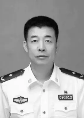 “全国最美基层民警”张岩去世