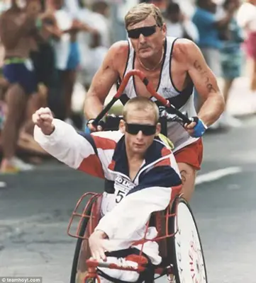 父爱永恒！波马传奇轮椅跑者Dick Hoyt 辞世，终年80岁