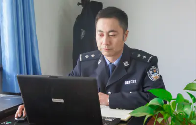 痛心！唐山曹妃甸民警汤宝俊在抓捕一线英勇牺牲