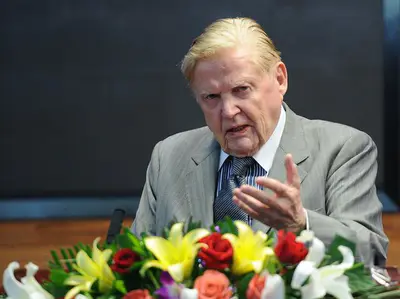 “欧元之父”蒙代尔逝世，曾预言中国GDP将超美国