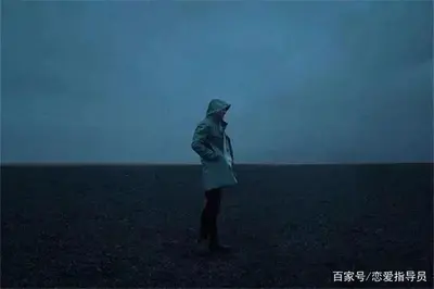 愚者互踩,智者互抬