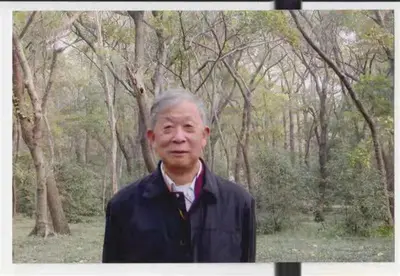 84岁武汉大学历史学家朱雷逝世，专攻敦煌吐鲁番文书研究