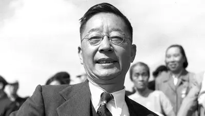 英雄时代第4期｜老舍逝世55周年：文学“小卒”，人间“大善”