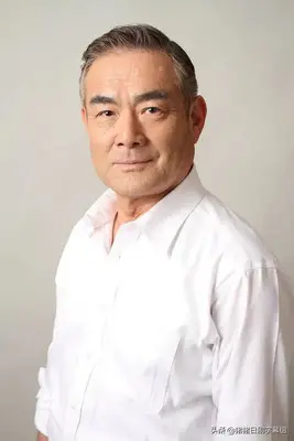 演员辻万长因肾癌去世，享年77岁