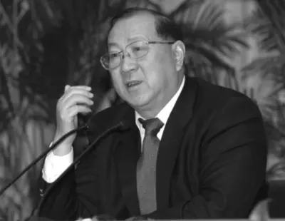 财政部原部长金人庆意外去世，曾对着镜头展示工资条