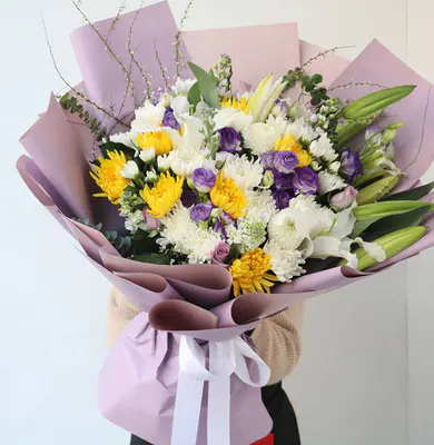参加追悼会送什么鲜花?