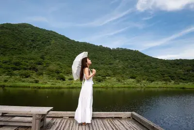 成年人最大的清醒：见人少说话，遇事少掺和