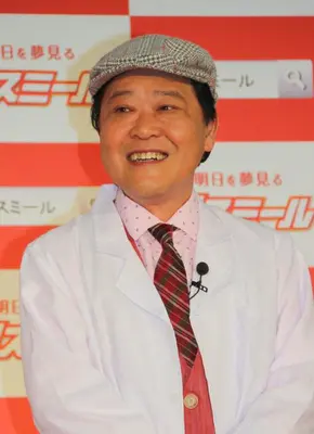 搞笑三人组鸵鸟俱乐部成员上岛龙兵去世 享年61岁