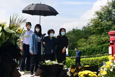 袁隆平逝世一周年:他一辈子躬耕田野的成就,永远镌刻在这辽阔大地
