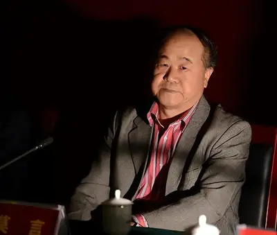莫言:中年以后,有个圈子,找点乐子,做个傻子