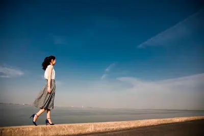 最简单的教养,是回避别人的难堪