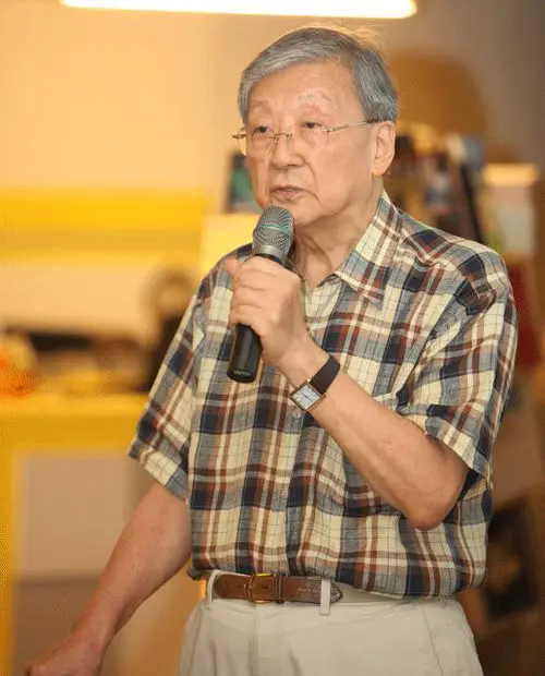 李行 