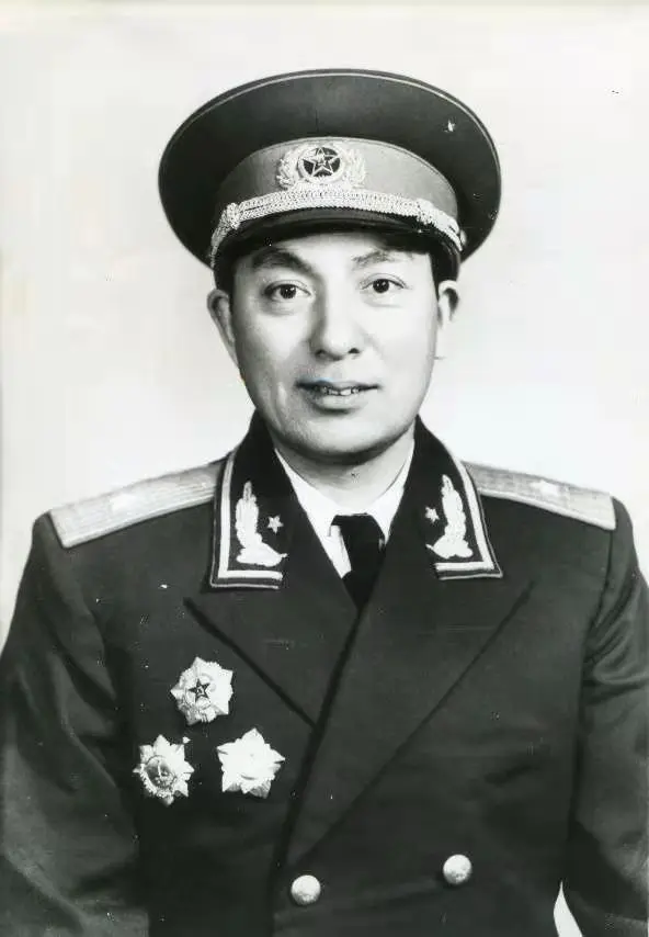 黎光