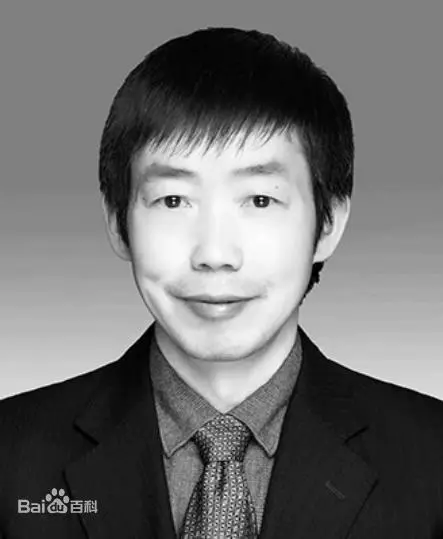 易伦雄