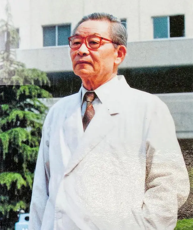 辛育龄