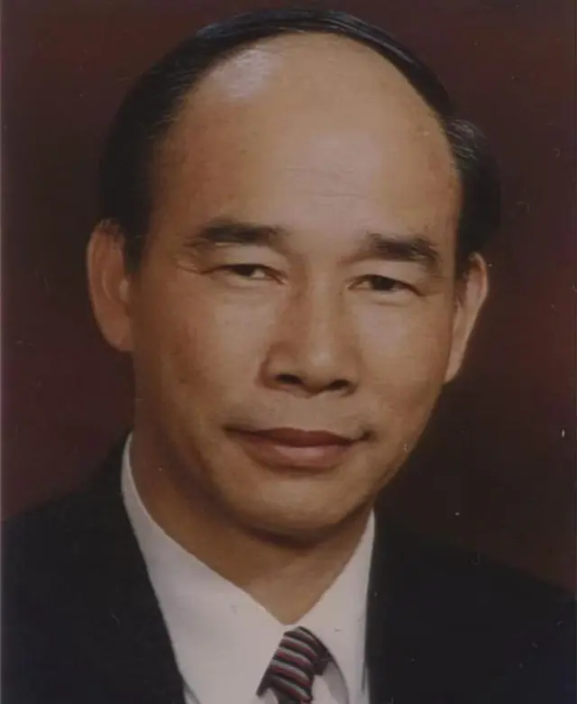 张志坚