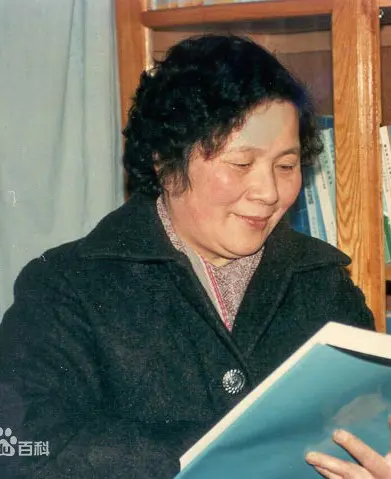 陆渝蓉