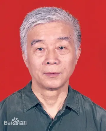 柳鸣九