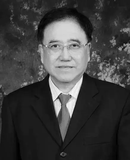 钱逸泰